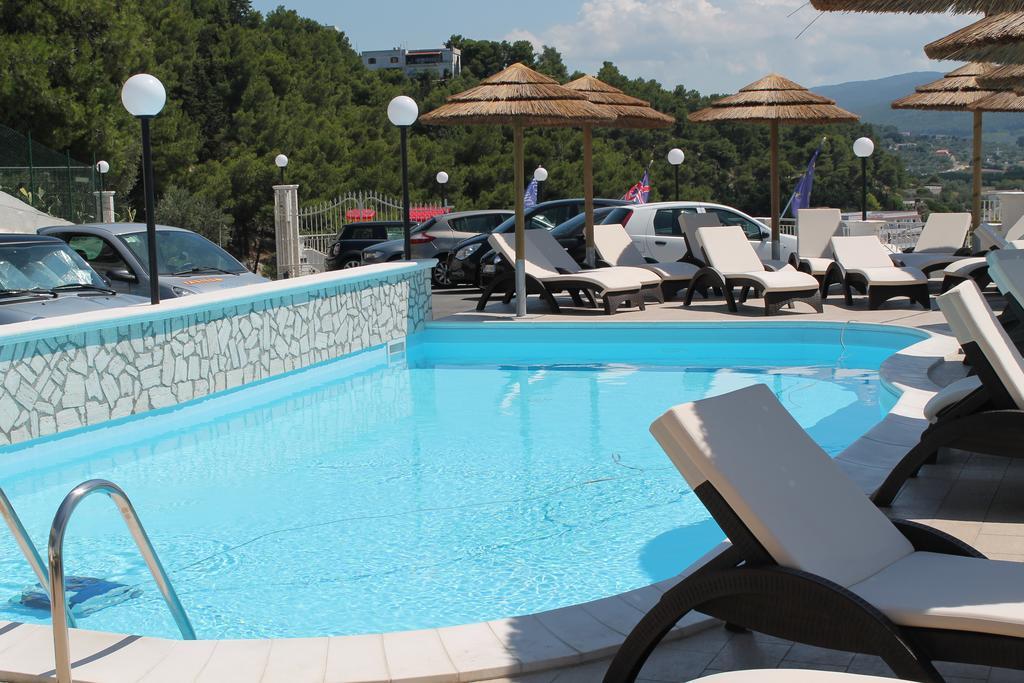 פסקיצ'י Hotel Incanto מראה חיצוני תמונה