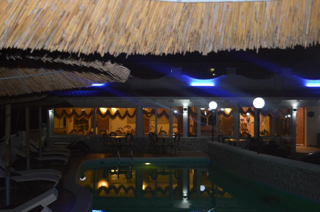 פסקיצ'י Hotel Incanto מראה חיצוני תמונה